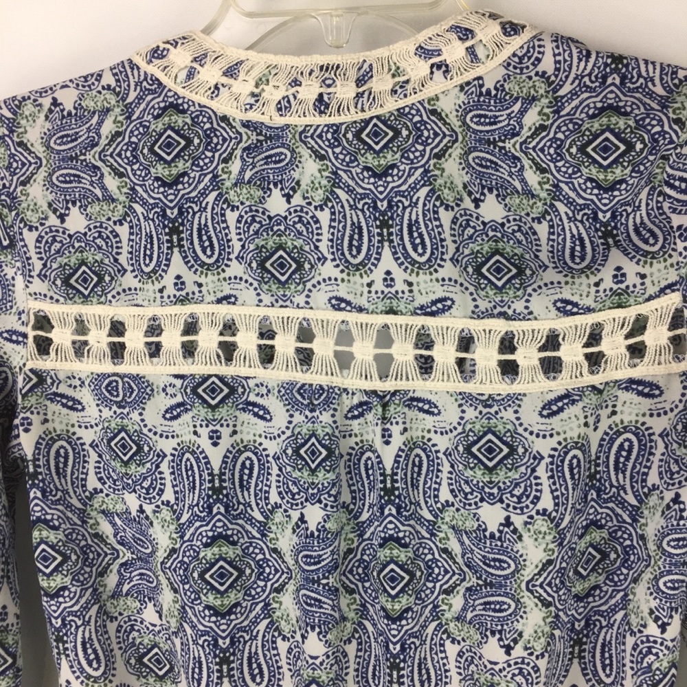 Romeo & Juliet Couture Sexy Paisley Print Romper - Picture 9 of 9